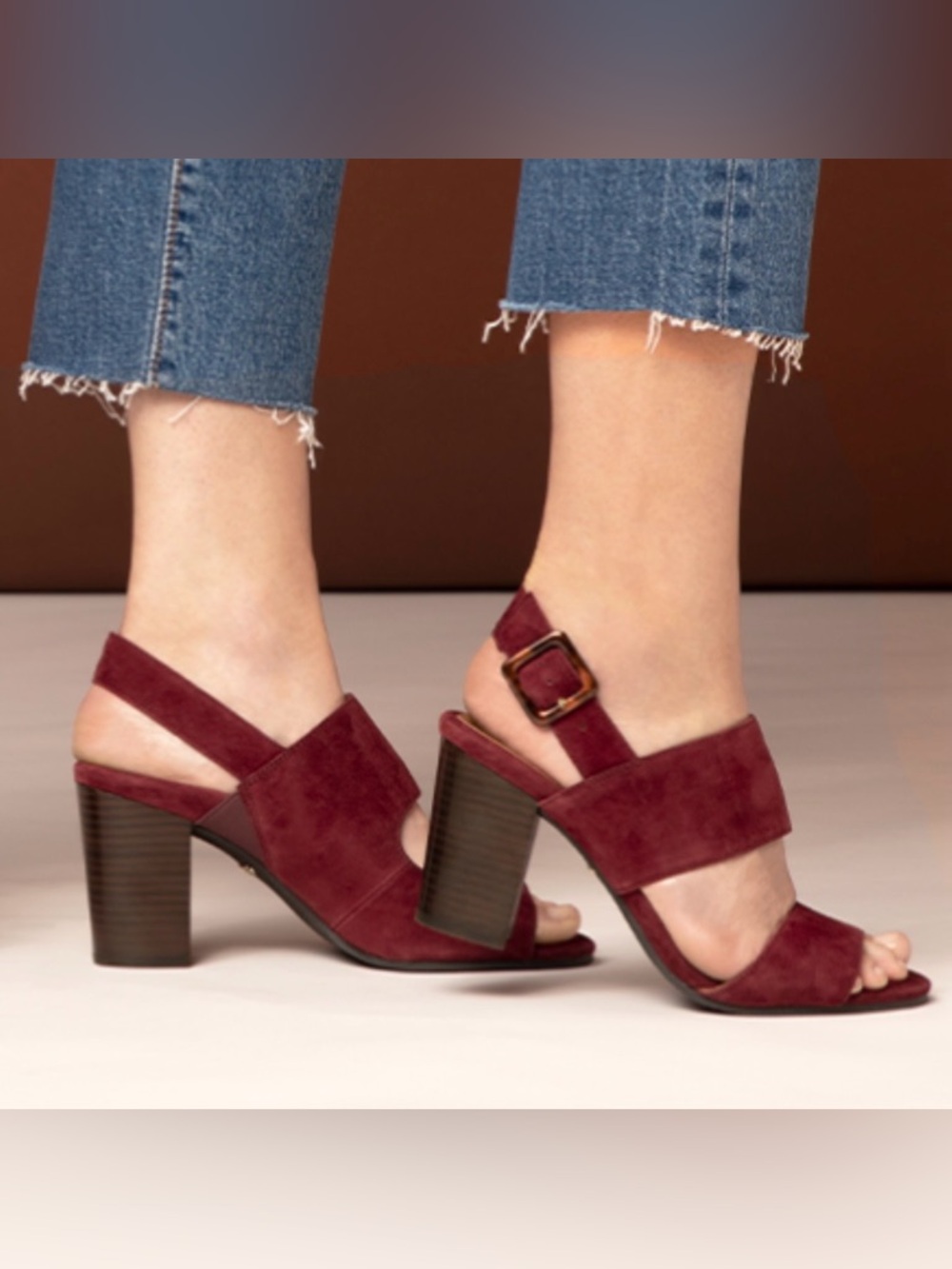 NWOT-Vionic Bianca Wine Suede Sz 6.5